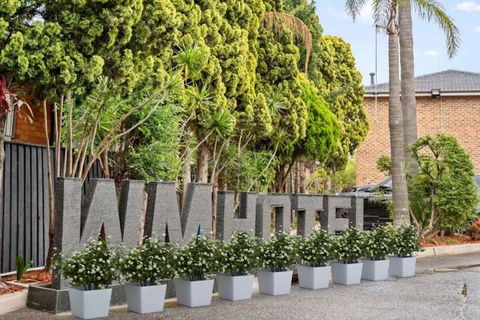 WM Hotel Bankstown - Australian Directory 1