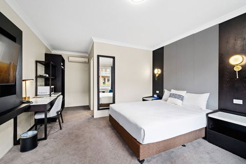 WM Hotel Bankstown - Australian Directory 5