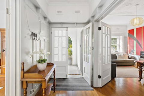 Elanora By The Bay - Australian Directory 0
