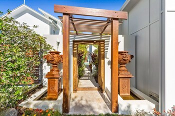 Casuarina NSW Australian Directory