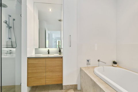 White Wash On She Oak - Australian Directory 6