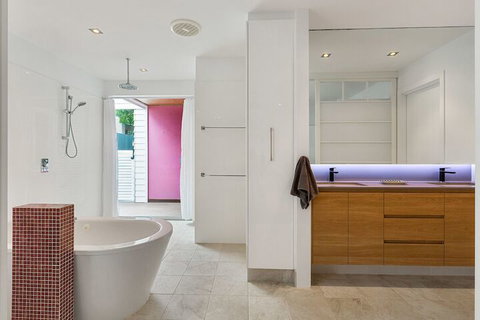 White Wash On She Oak - Australian Directory 7