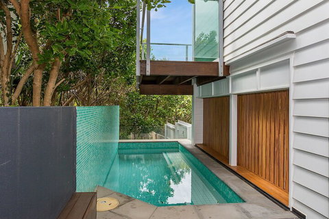 White Wash On She Oak - Australian Directory 1