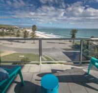 King of North Bay 103 Gold Coast Drive - Australian Directory
