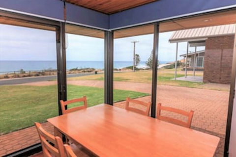 Gold Coast Views 10 Gold Coast Drive - Australian Directory 0