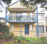 Bliss Close TO Town - Australian Directory