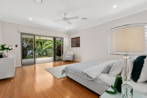 Luxury Living On The Beachfront - Australian Directory 6