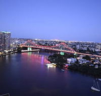 CBD African Charm Story Bridge  River Views - Australian Directory