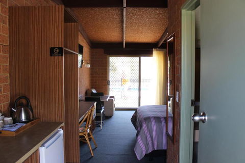 Alexandra Motor Inn Victoria Aus - Australian Directory 1