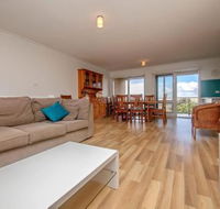 Ocean Avenue 55 - Australian Directory