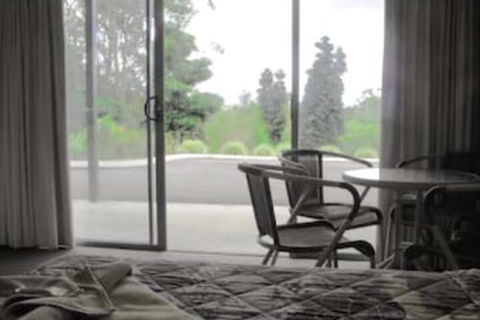 Victory Hotel Motel - Australian Directory 3