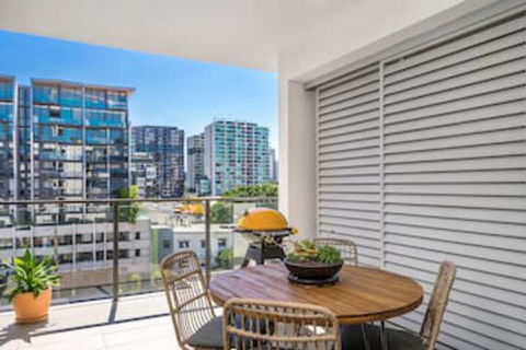 Riverstone 706 - Australian Directory 0