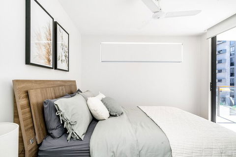 Riverstone 706 - Australian Directory 3