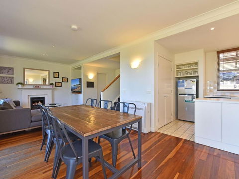 Villa Executive 2br Ferre Resort Condo Located Within Cypress Lakes Resort (nothing Is More Central) - Australian Directory 6