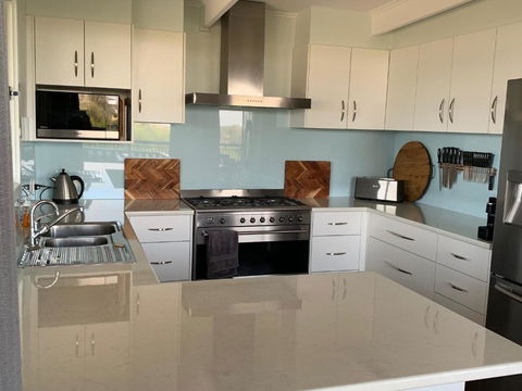 Longbeach House - Australian Directory 4