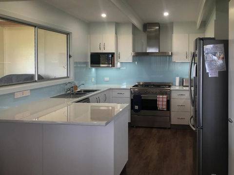 Longbeach House - Australian Directory 5