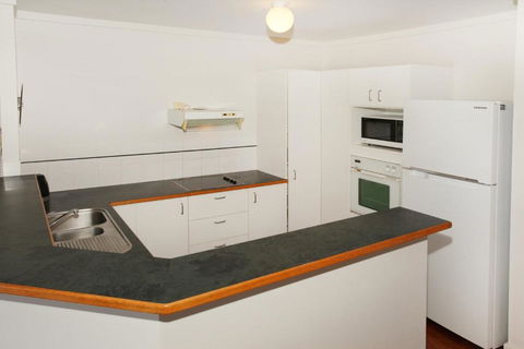 Unit 9 Coolum Blueseas Coolum Beach - Australian Directory 6