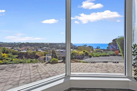 Views Forever Devonport - Australian Directory 2