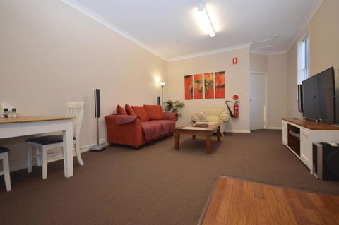 The Old Saddlery - Australian Directory 4