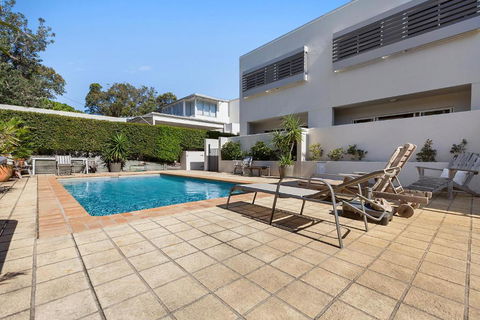 The Courtyards On Hill St - Australian Directory 1