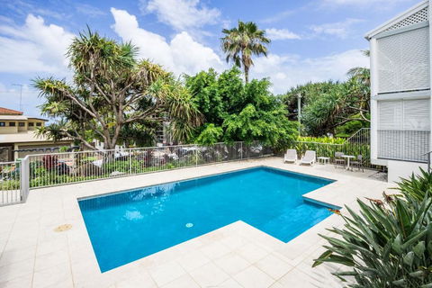 Modern & Comfortable Apartment Close To The Beach - Australian Directory 5
