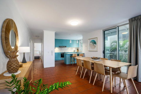 Modern & Comfortable Apartment Close To The Beach - Australian Directory 4
