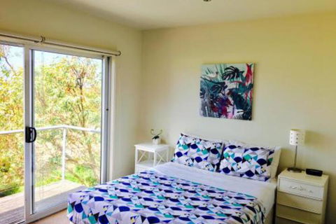 Seaside Pleasure - Australian Directory 6