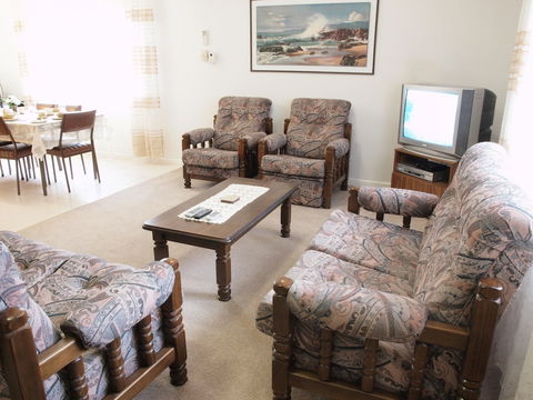 Capon Cottage - Australian Directory 5