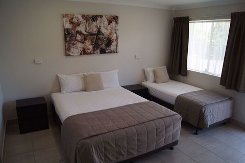 Beachside Motor Inn - Australian Directory 6