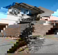 The Waverley International Hotel - Australian Directory