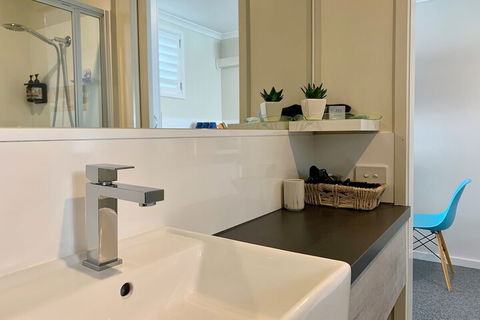 Apollo Bay Waterfront Motor Inn - Australian Directory 5