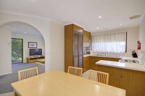 Parkwood Motel And Apartments - Australian Directory 6