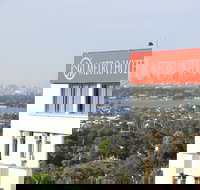 Metro Hotel Miranda - Australian Directory