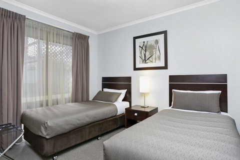 Elm Tree Motel - Australian Directory 5