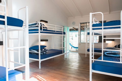 Wake Up! Byron Bay - Australian Directory 3