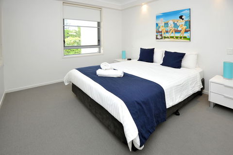 Pacific Marina Apartments - Australian Directory 6