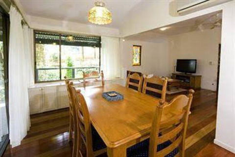 Montville Attic - Australian Directory 3