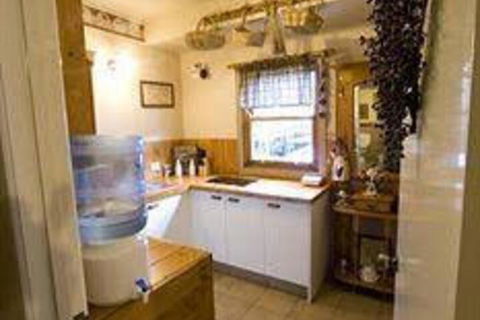 Montville Attic - Australian Directory 7