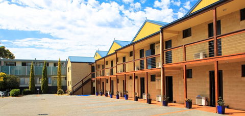 Seaview Motel And Apartments - Australian Directory 2