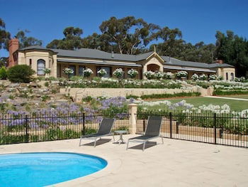 Brice Hill Country Lodge - Australian Directory 3
