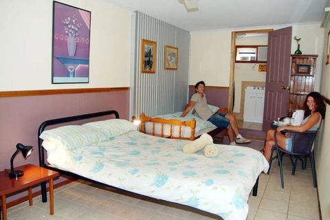 Woolshed Eco Lodge - Australian Directory 6