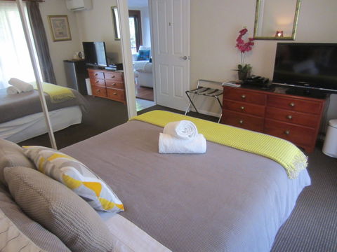 Eden Lodge - Australian Directory 5
