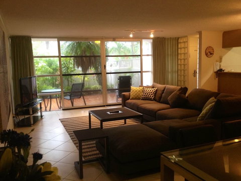 Sundeck Gardens - Australian Directory 5