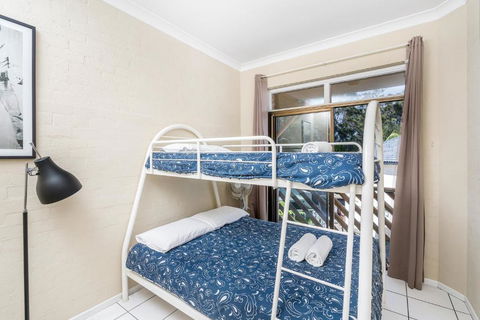 Balcony On Lawson - Australian Directory 2