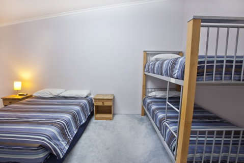 Banjo Paterson Inn - Australian Directory 2