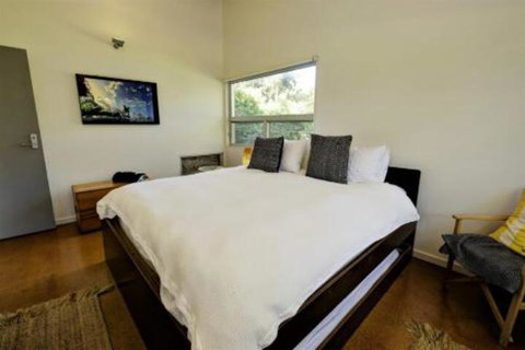 Macondo Seal Rocks - Australian Directory 5