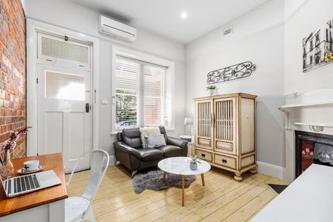 Boutique Studio On Ryrie 5 Serviced Studios Geelong CBD - Australian Directory 2