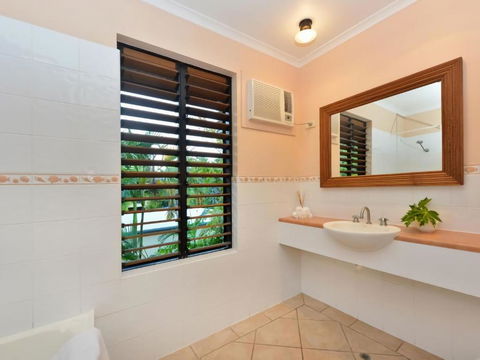 Balinese Breeze - Australian Directory 4