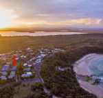 Angourie Blue 7 stroll to surfing beaches. - Australian Directory