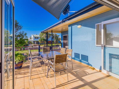 Shelleys 21 Pacific Street - Australian Directory 6